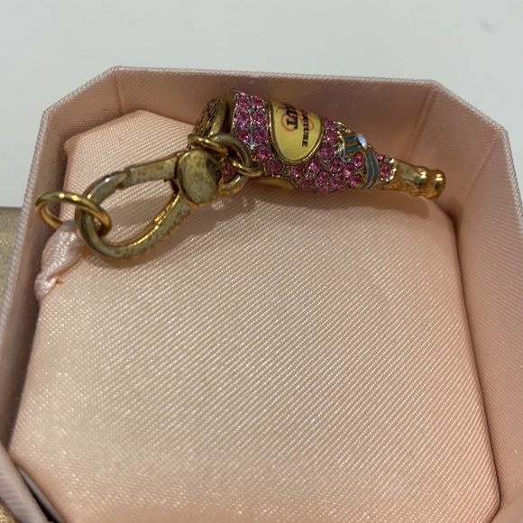 Limited Edition pink paved champagne bottle - Picture 2 of 4